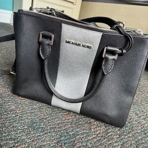MichaelKors purse